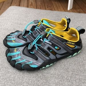 VIBRAM / FiveFingers Minimalist Running Shoes